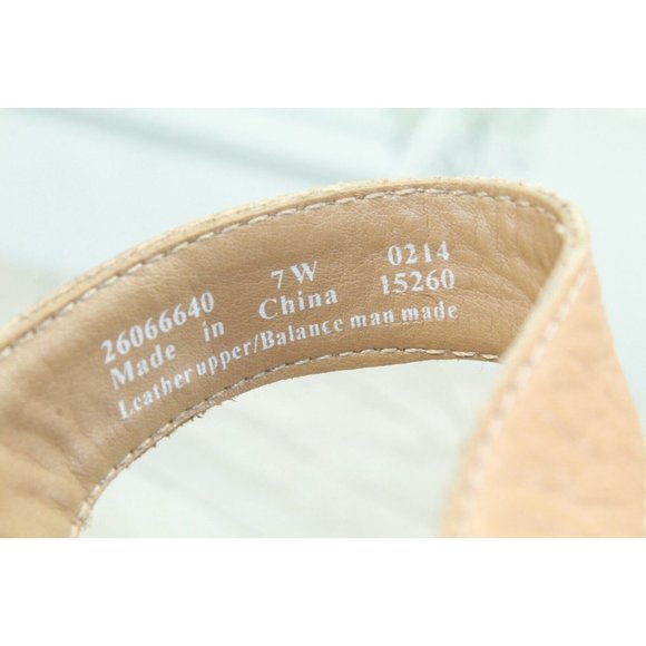 CLARKS Artisan Caslynn Regina Brown Leather Ankle Strap Wedge Sandals Size 7 W - Picture 6 of 8